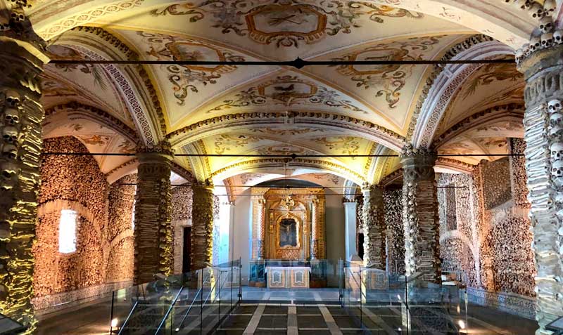 Bones Chapel to see in evora