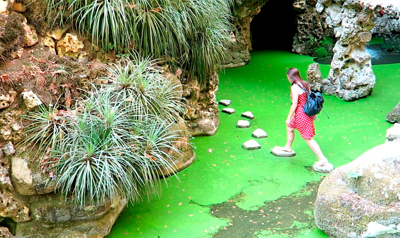 visit Quinta da Regaleira 