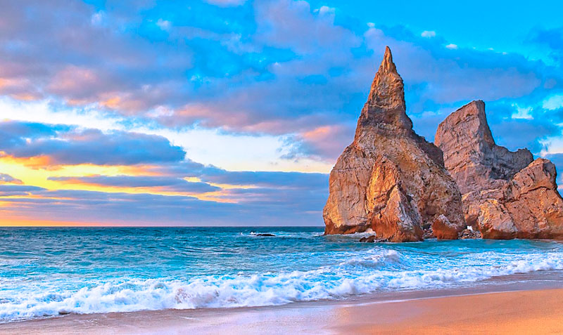 Ursa Beach, small beach you must see in Sintra